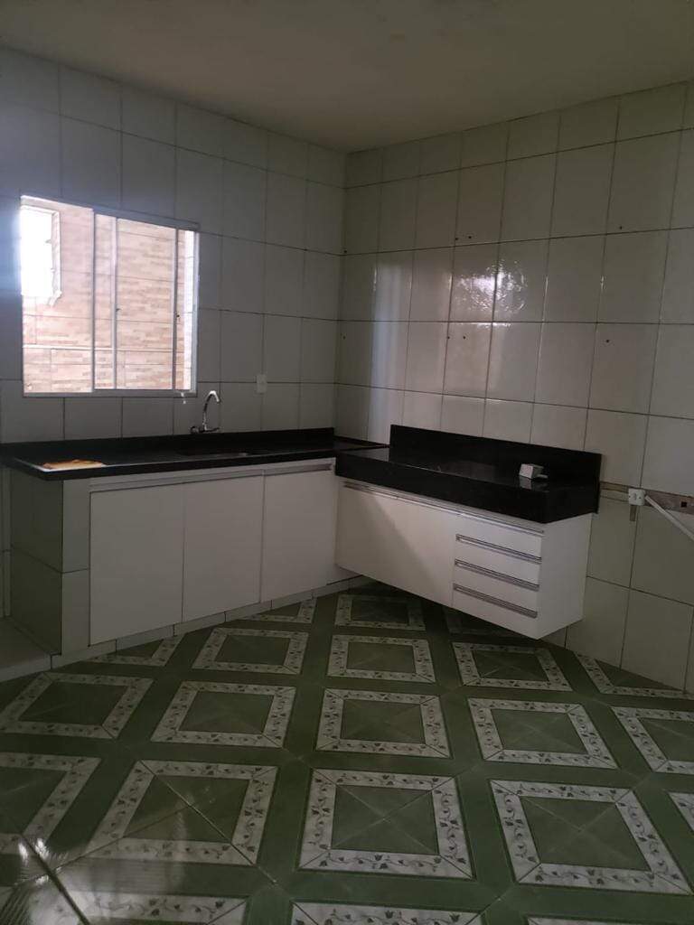 Casa à venda com 4 quartos, 200m² - Foto 5