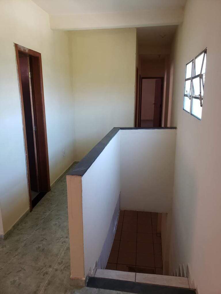 Casa à venda com 4 quartos, 200m² - Foto 10