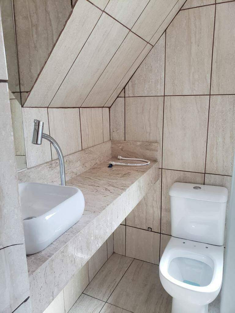 Casa à venda com 4 quartos, 200m² - Foto 8