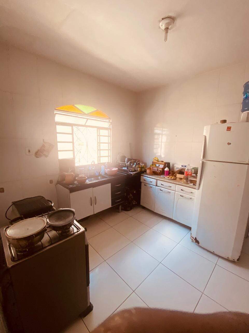 Casa à venda com 2 quartos, 200m² - Foto 12