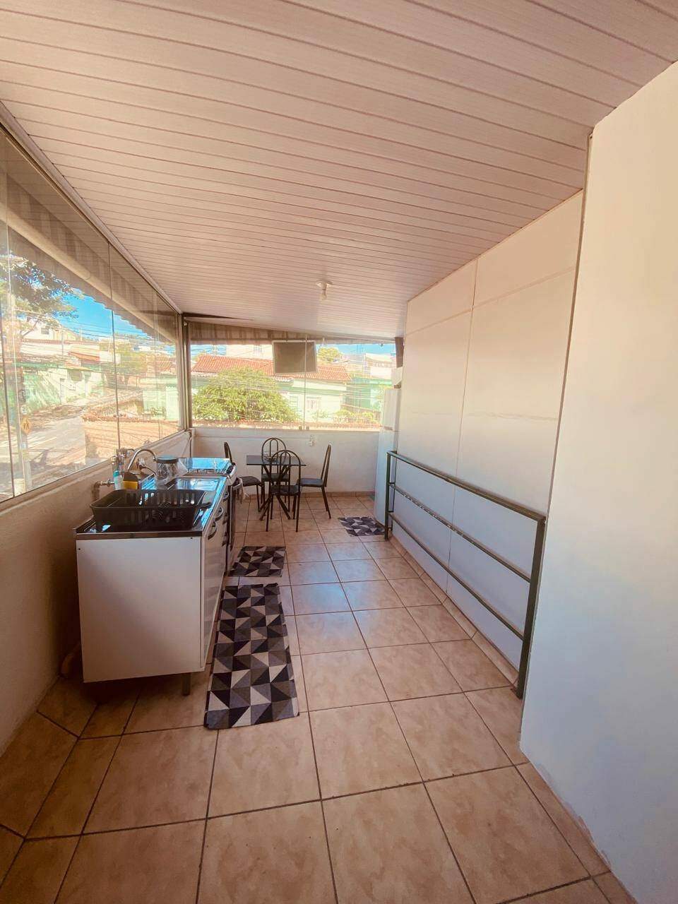 Casa à venda com 2 quartos, 200m² - Foto 18