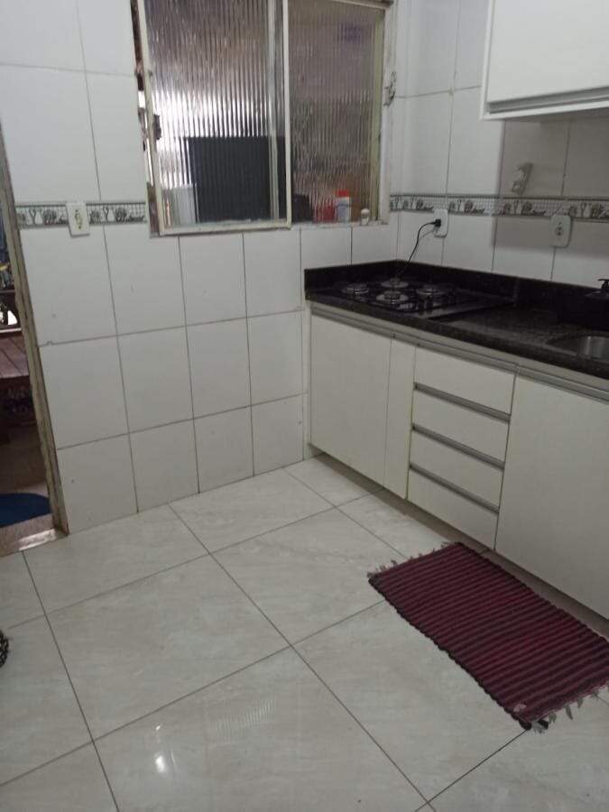 Casa à venda com 3 quartos, 102m² - Foto 1