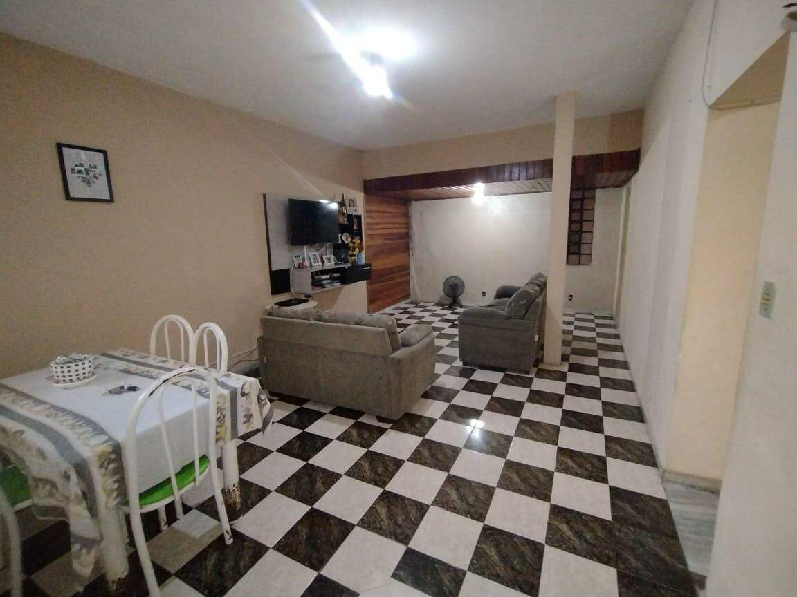 Casa à venda com 3 quartos, 102m² - Foto 2