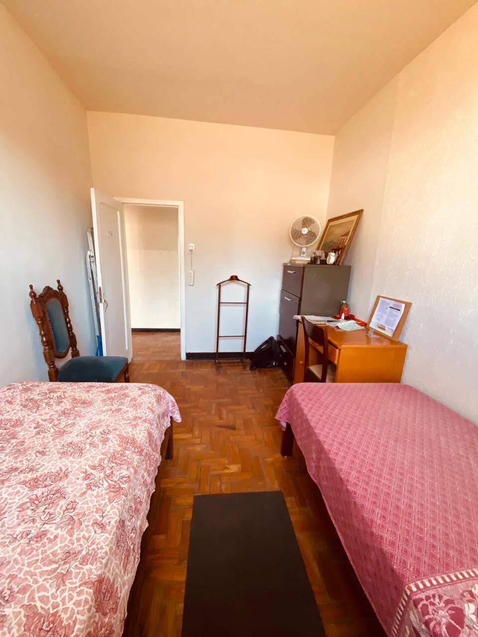 Casa à venda com 4 quartos, 300m² - Foto 16