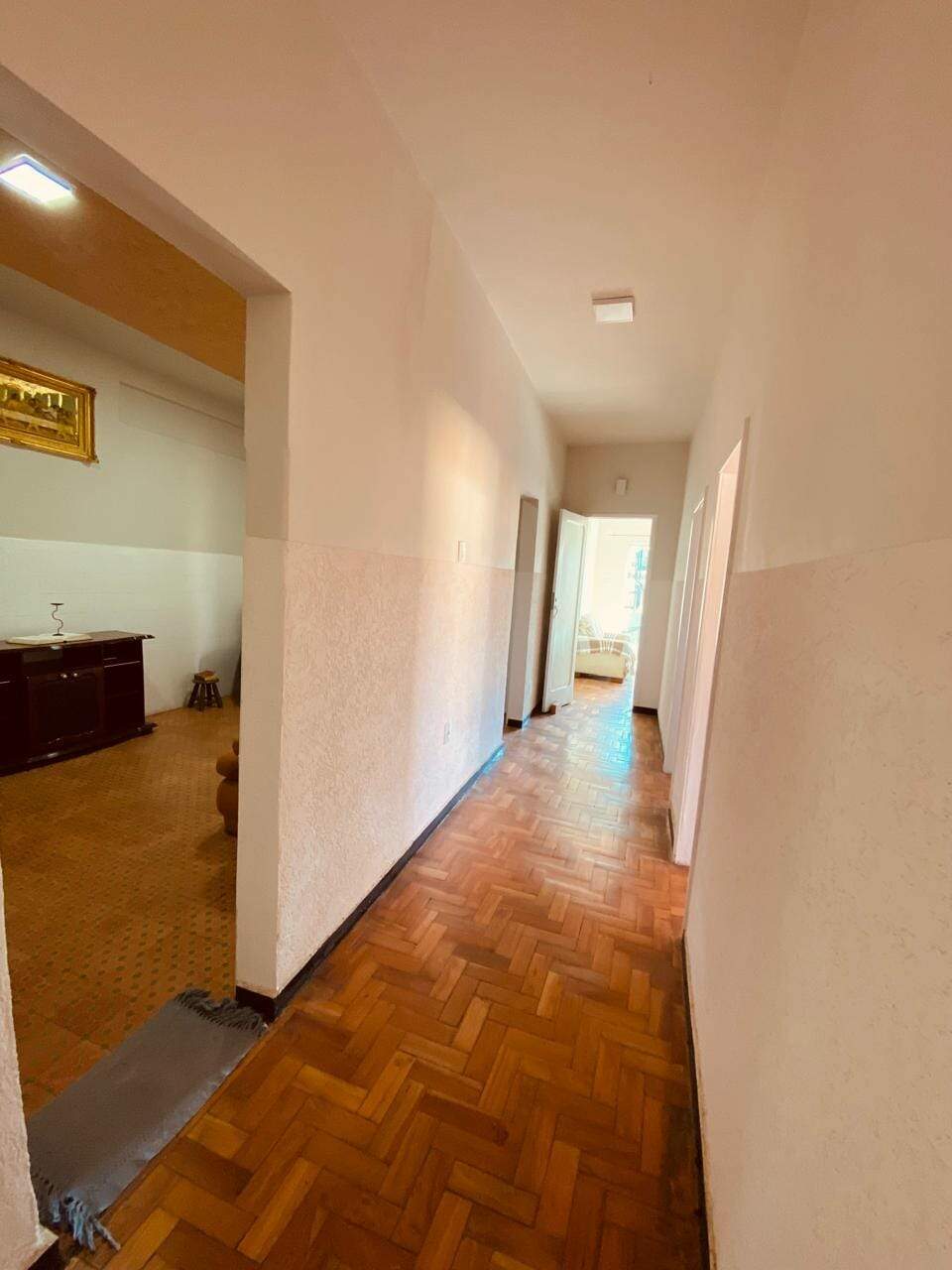 Casa à venda com 4 quartos, 300m² - Foto 10