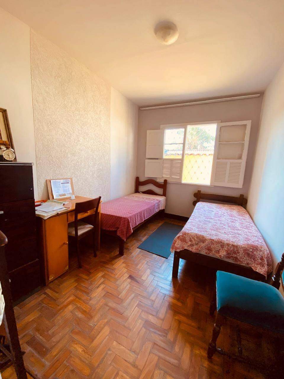 Casa à venda com 4 quartos, 300m² - Foto 15