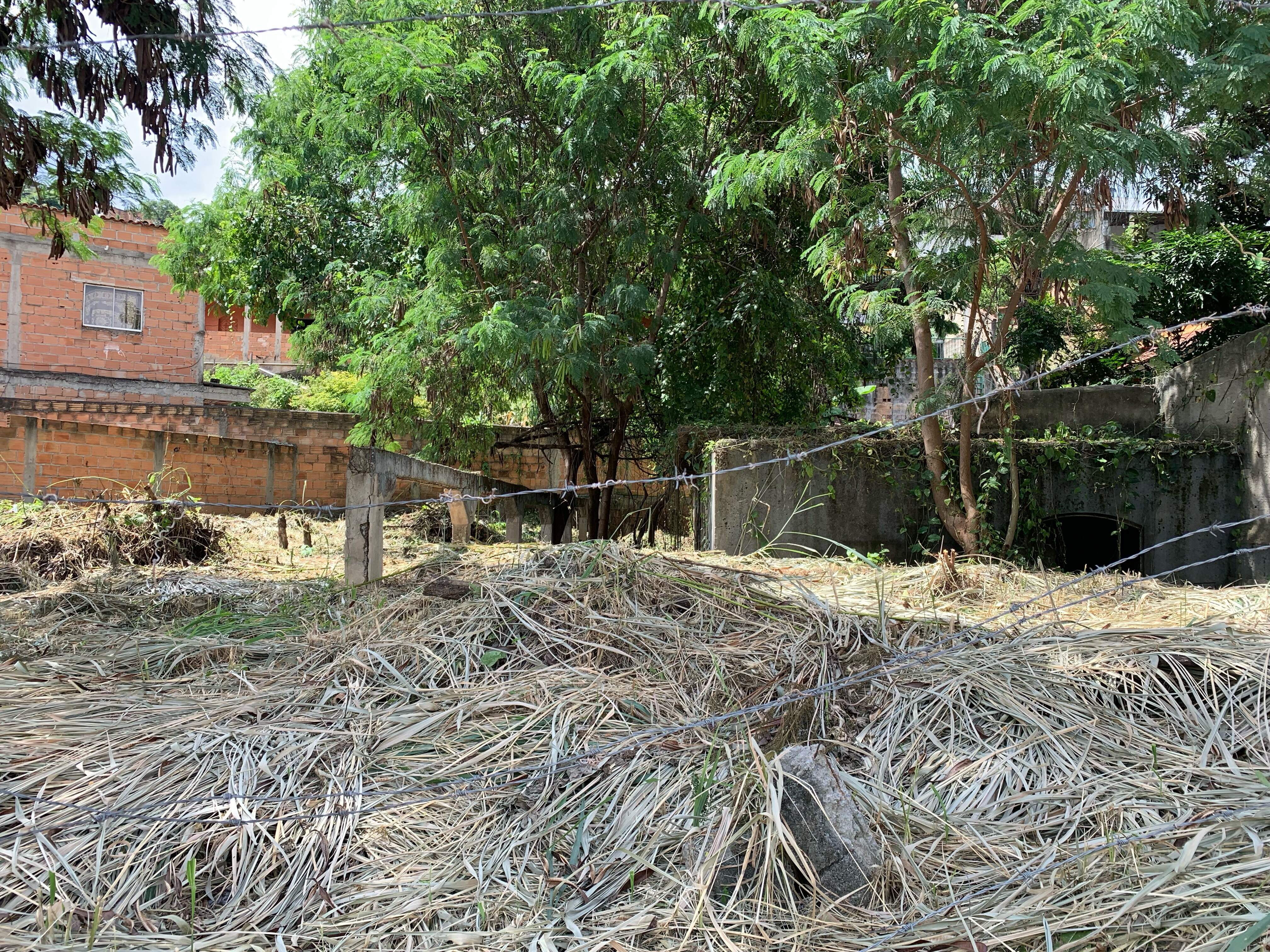 Terreno à venda, 605m² - Foto 1