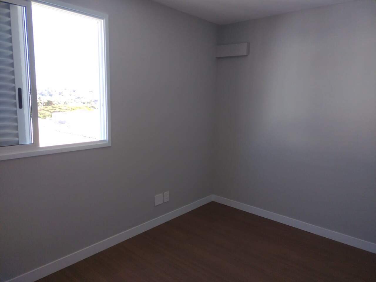 Apartamento à venda com 3 quartos, 217m² - Foto 4