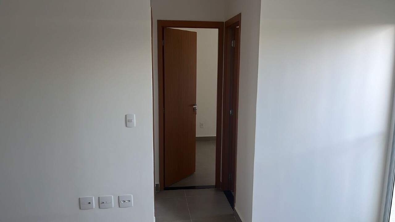 Apartamento à venda com 2 quartos, 62m² - Foto 4