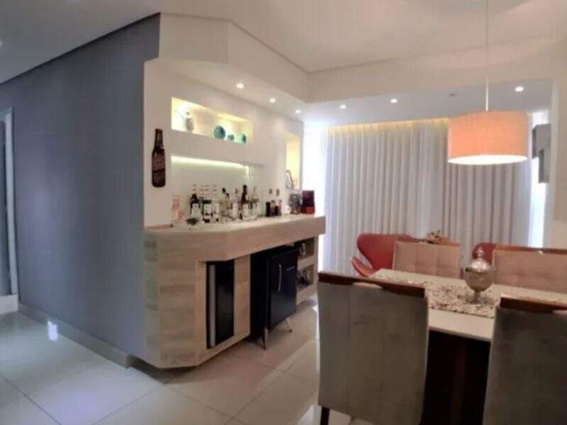 Apartamento à venda com 3 quartos, 74m² - Foto 1