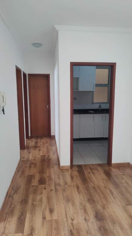 Apartamento à venda com 2 quartos, 73m² - Foto 3