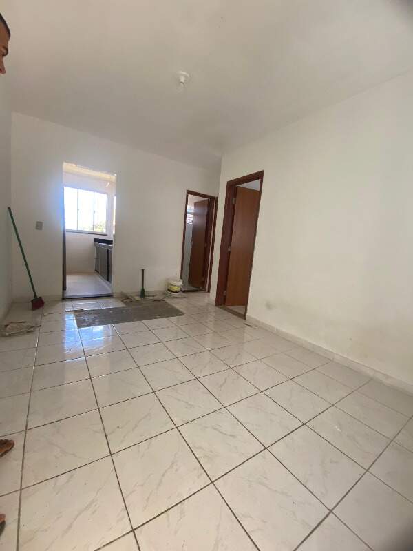 Apartamento à venda com 2 quartos, 50m² - Foto 2