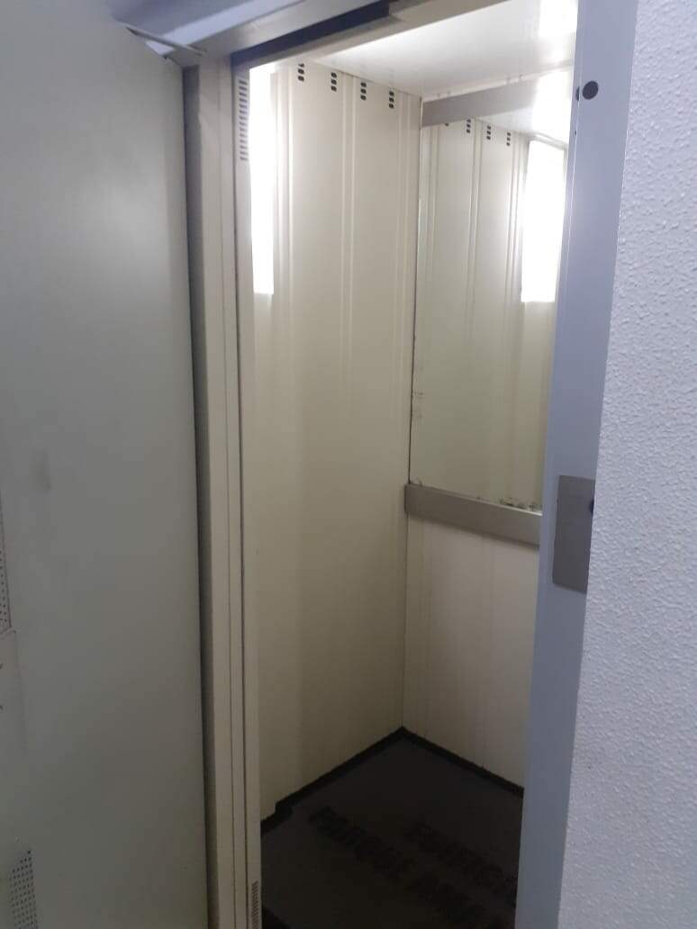 Apartamento à venda com 3 quartos, 70m² - Foto 4