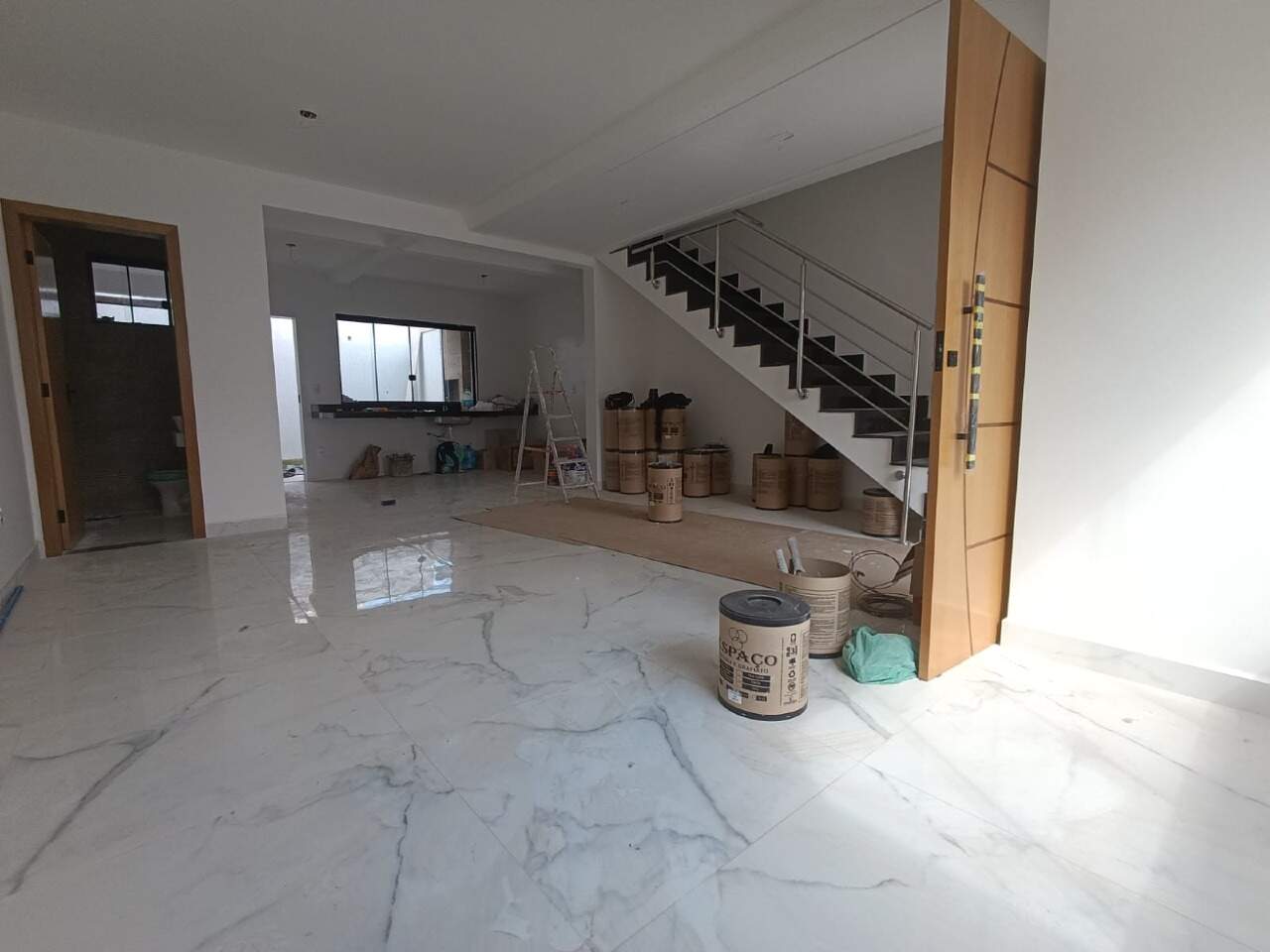 Casa à venda com 3 quartos, 122m² - Foto 2