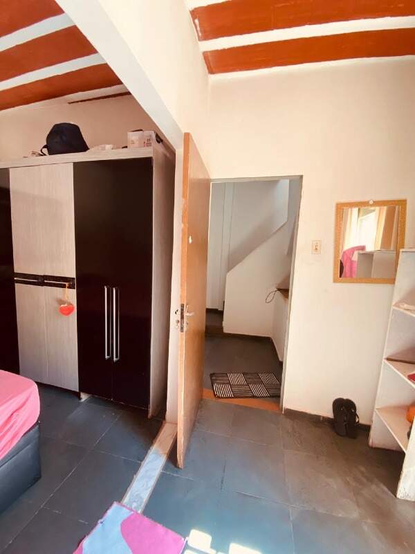 Casa à venda com 2 quartos, 90m² - Foto 12