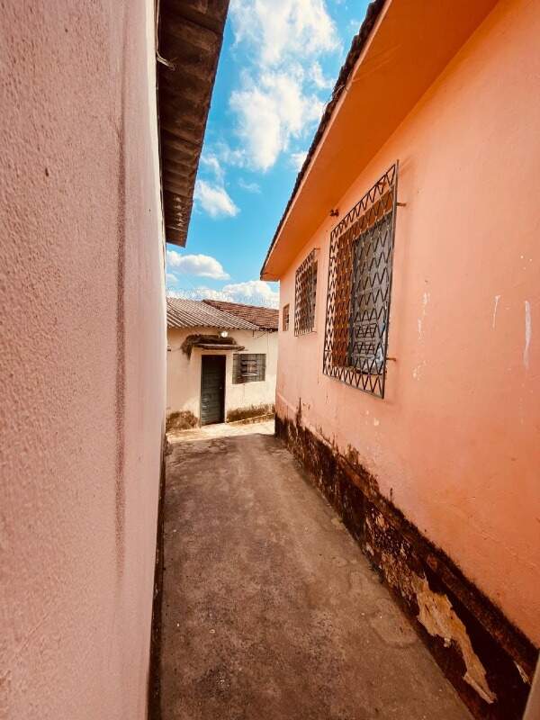 Casa à venda com 4 quartos, 420m² - Foto 12