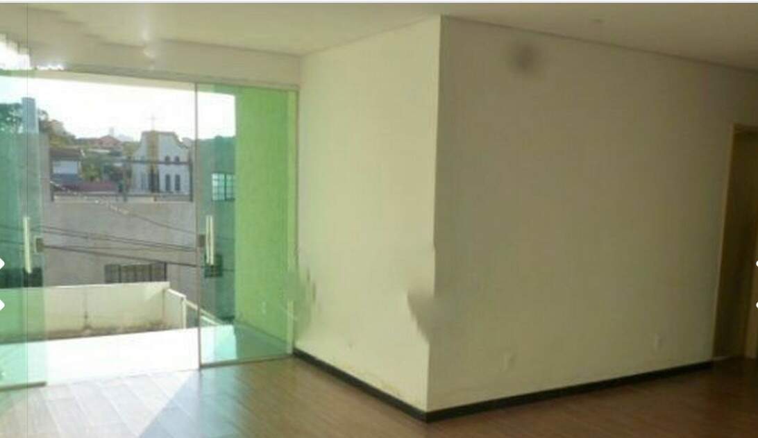 Casa à venda com 4 quartos, 168m² - Foto 2