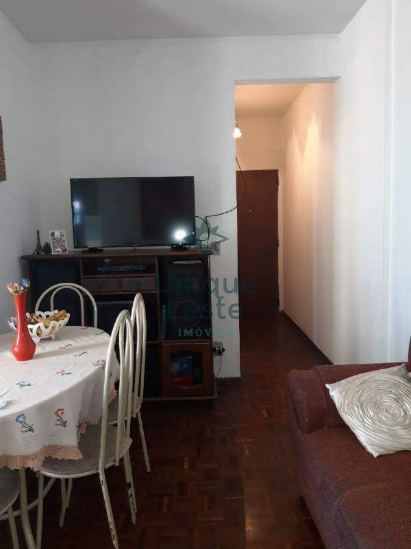 Apartamento à venda com 2 quartos, 67m² - Foto 1