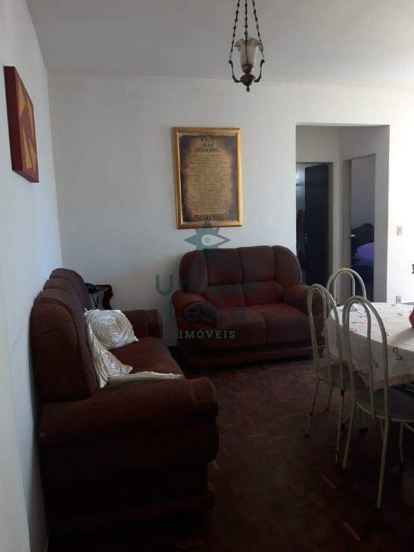 Apartamento à venda com 2 quartos, 67m² - Foto 2