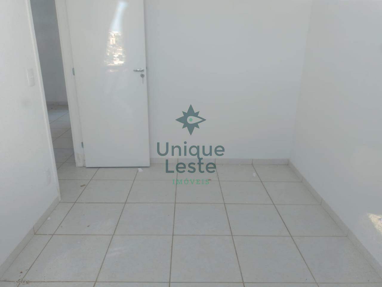 Apartamento à venda com 2 quartos, 60m² - Foto 2