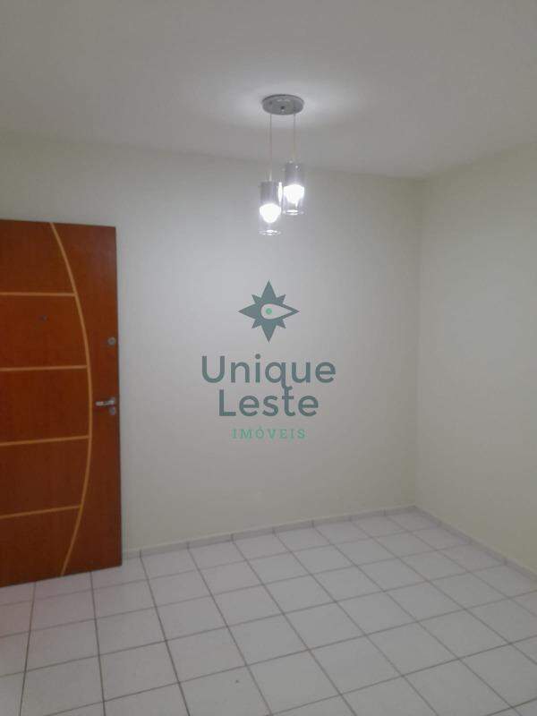 Apartamento à venda com 3 quartos, 80m² - Foto 2