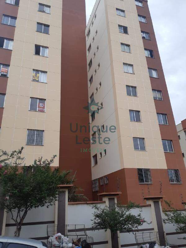 Apartamento à venda com 3 quartos, 80m² - Foto 1