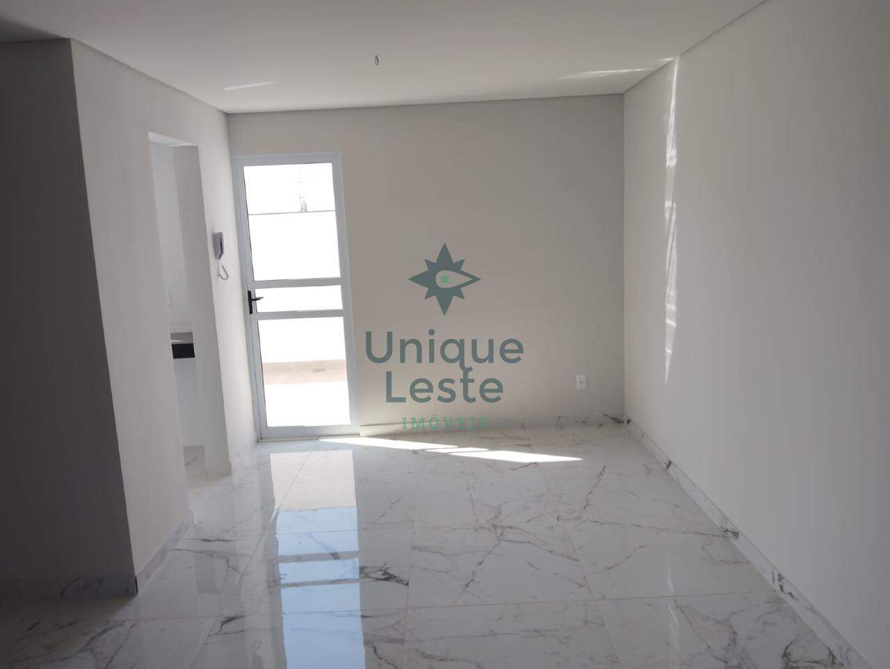 Apartamento à venda com 2 quartos, 107m² - Foto 2