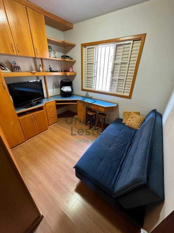 Apartamento à venda com 3 quartos, 95m² - Foto 7