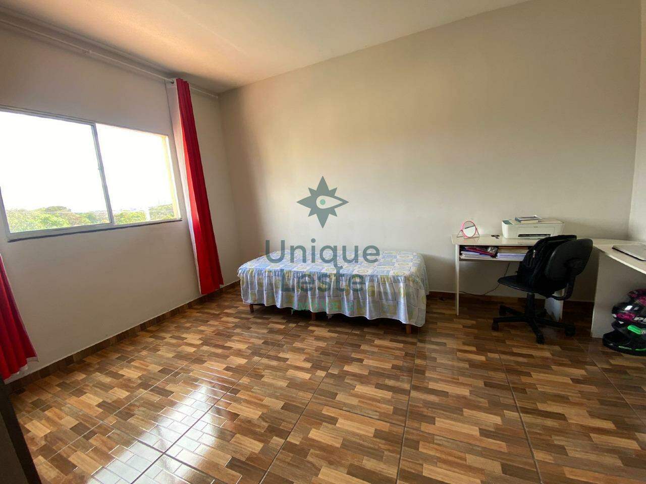 Casa à venda com 5 quartos, 120m² - Foto 10