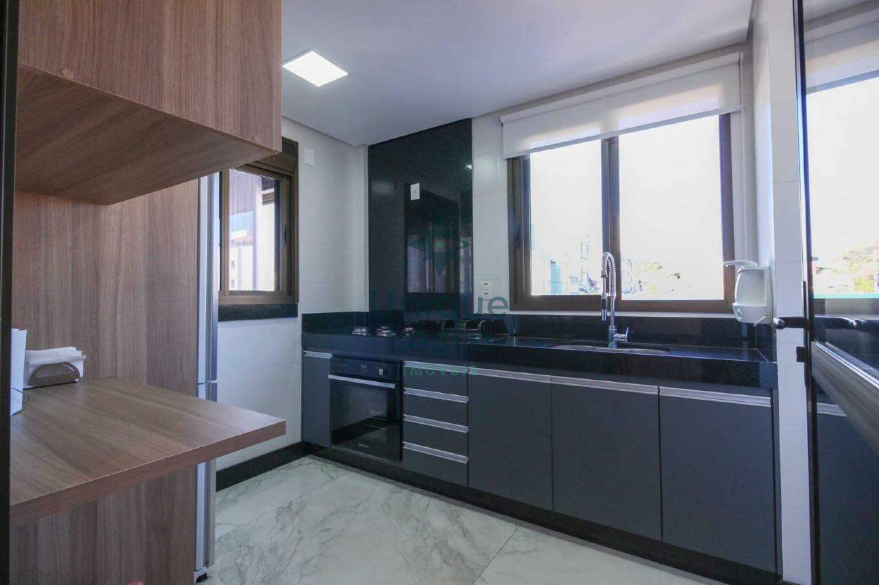 Cobertura à venda com 3 quartos, 213m² - Foto 17