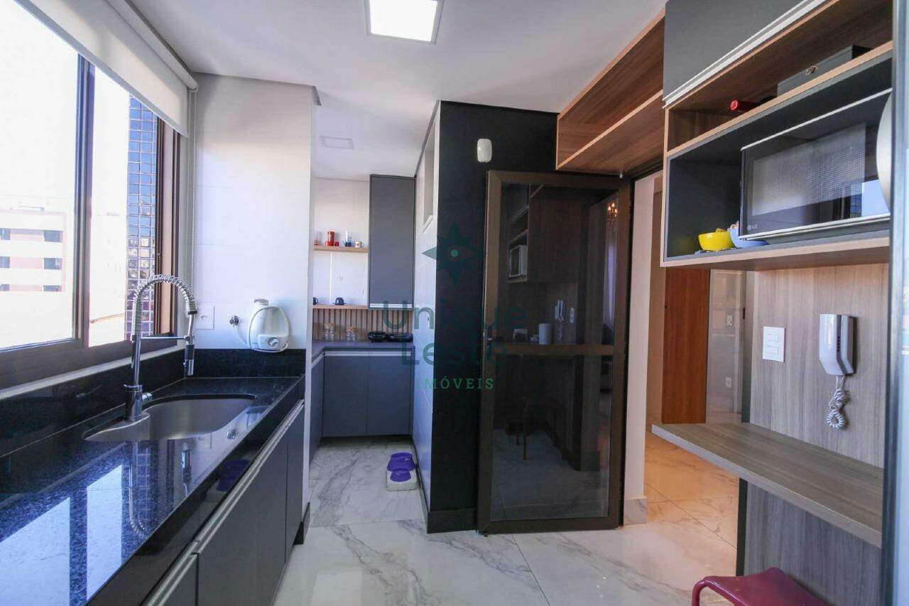 Cobertura à venda com 3 quartos, 213m² - Foto 19