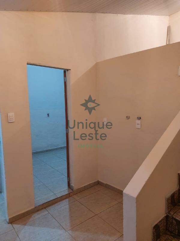 Casa à venda com 1 quarto, 55m² - Foto 1