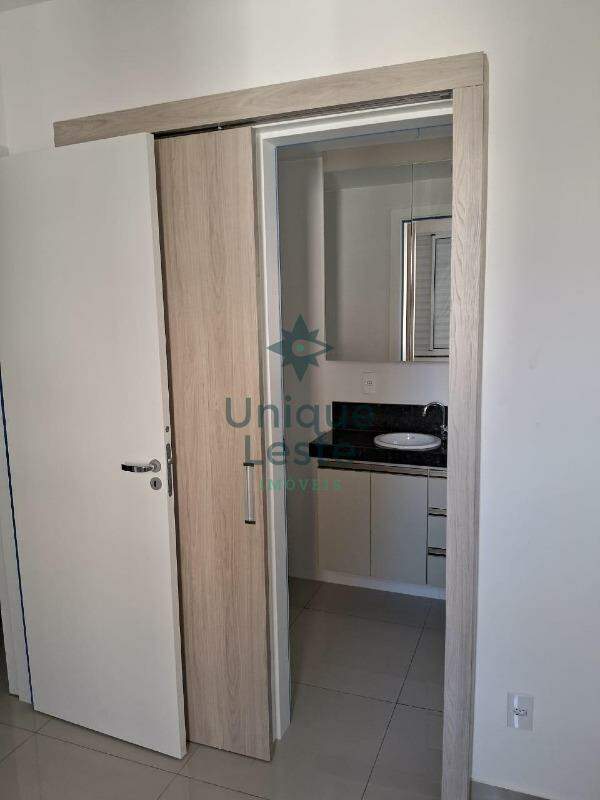 Apartamento à venda com 3 quartos, 96m² - Foto 13