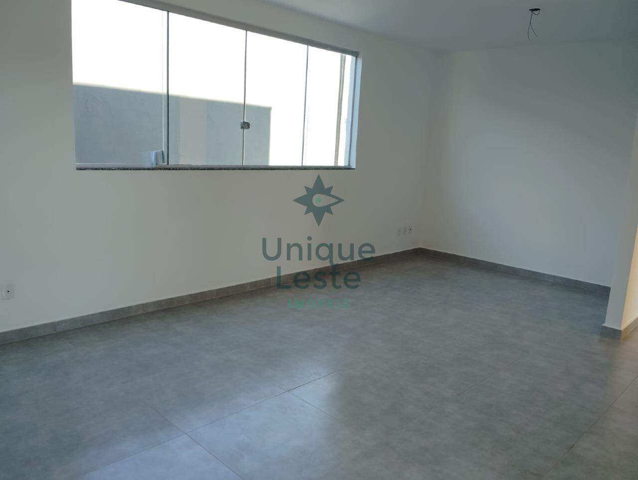 Apartamento à venda com 3 quartos, 80m² - Foto 1