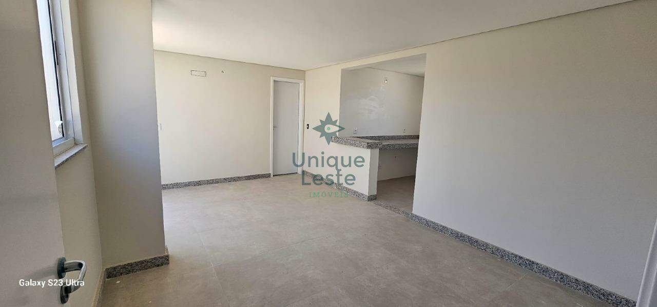 Apartamento à venda com 3 quartos, 73m² - Foto 3