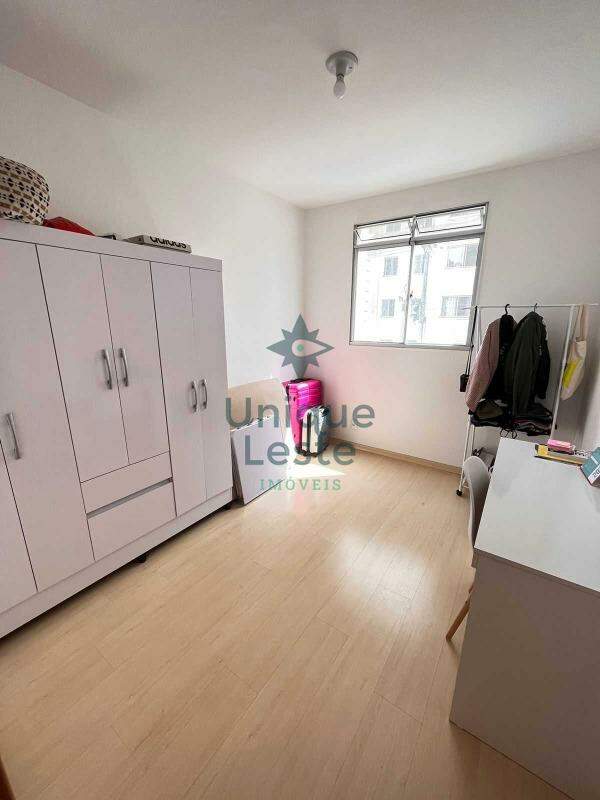 Apartamento à venda com 2 quartos, 49m² - Foto 4