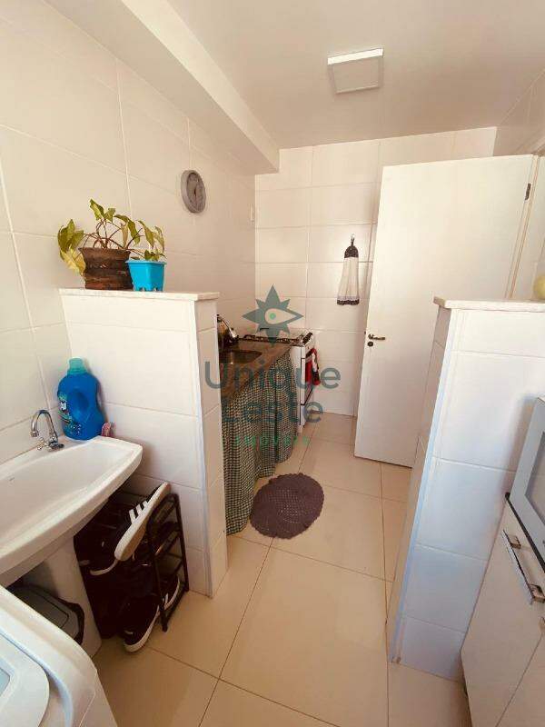 Apartamento à venda com 2 quartos, 57m² - Foto 12