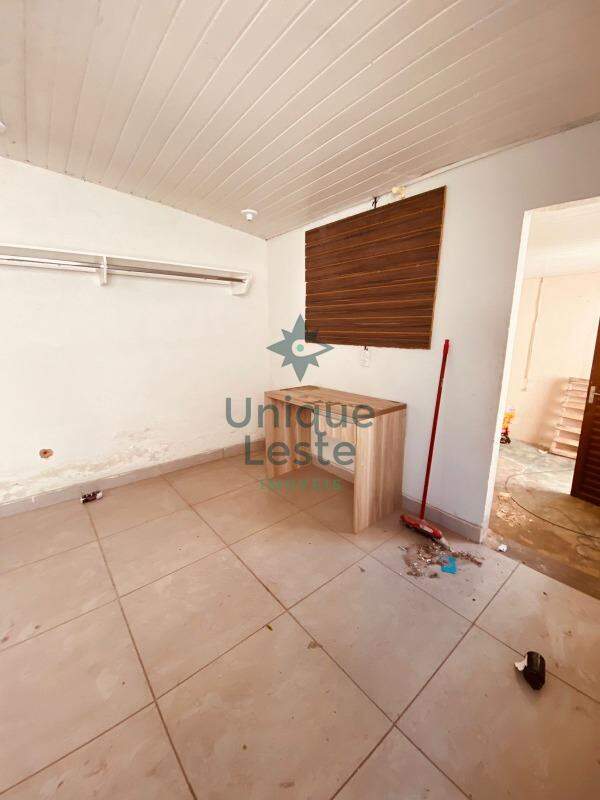 Casa à venda com 3 quartos, 180m² - Foto 13