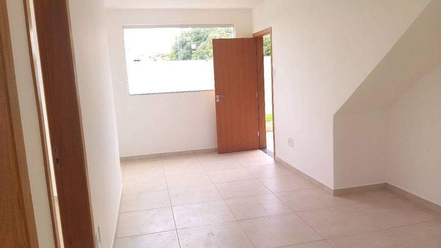 Apartamento à venda com 2 quartos, 66m² - Foto 5