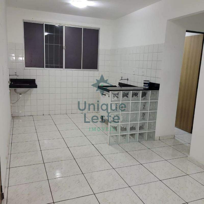 Apartamento à venda com 2 quartos, 43m² - Foto 1