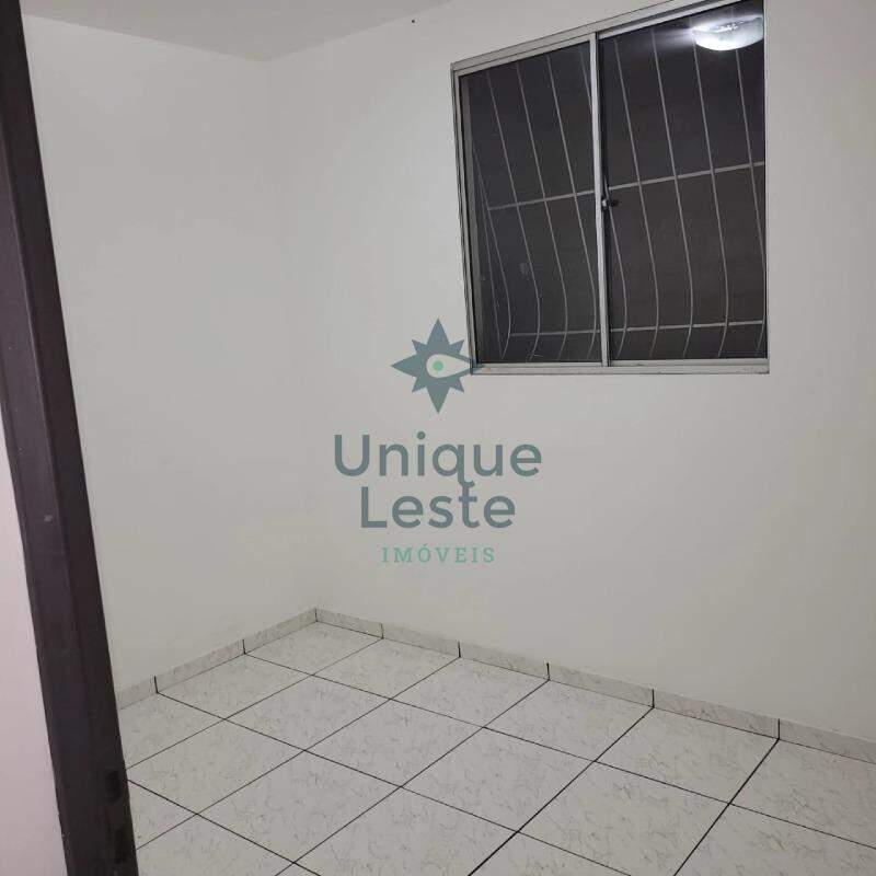 Apartamento à venda com 2 quartos, 43m² - Foto 2