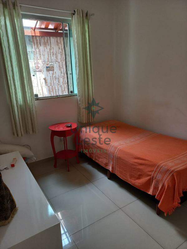 Casa à venda com 2 quartos, 48m² - Foto 5