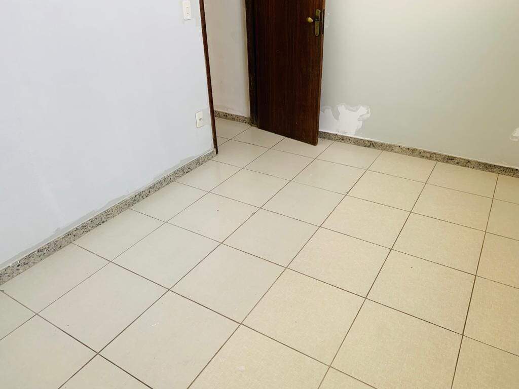 Apartamento à venda com 2 quartos, 80m² - Foto 7