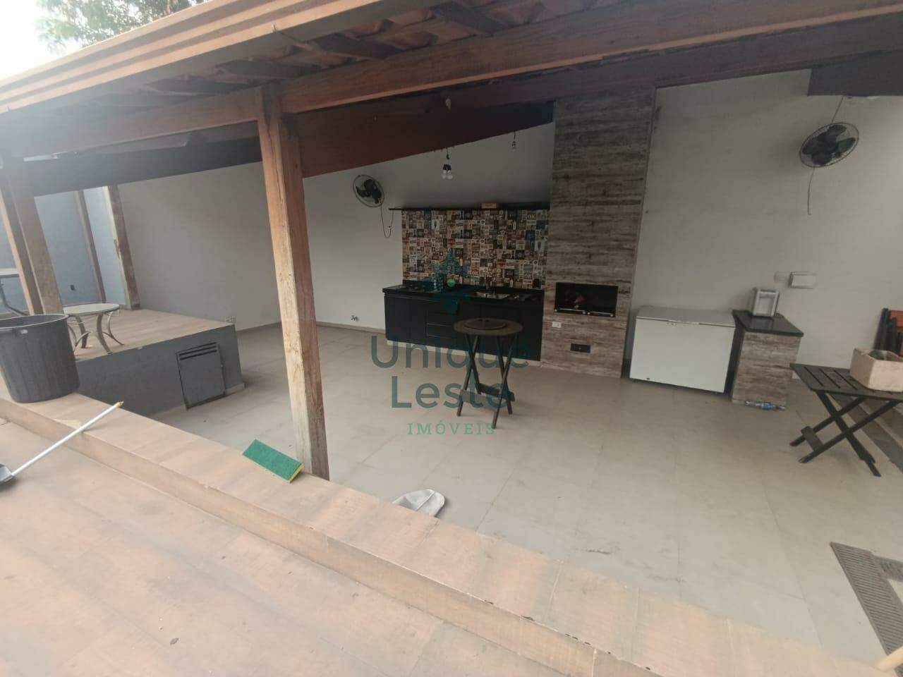 Casa à venda com 2 quartos, 360m² - Foto 16