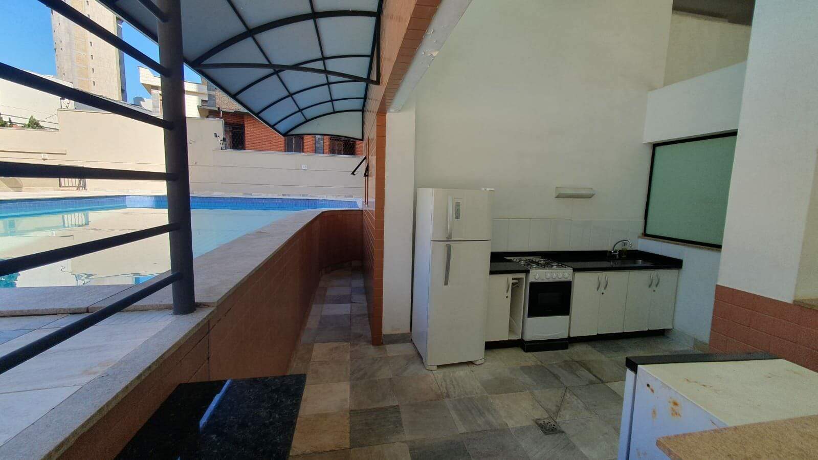 Apartamento à venda com 4 quartos, 216m² - Foto 26