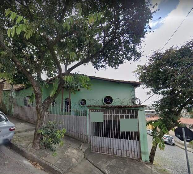 Casa à venda com 3 quartos, 200m² - Foto 1