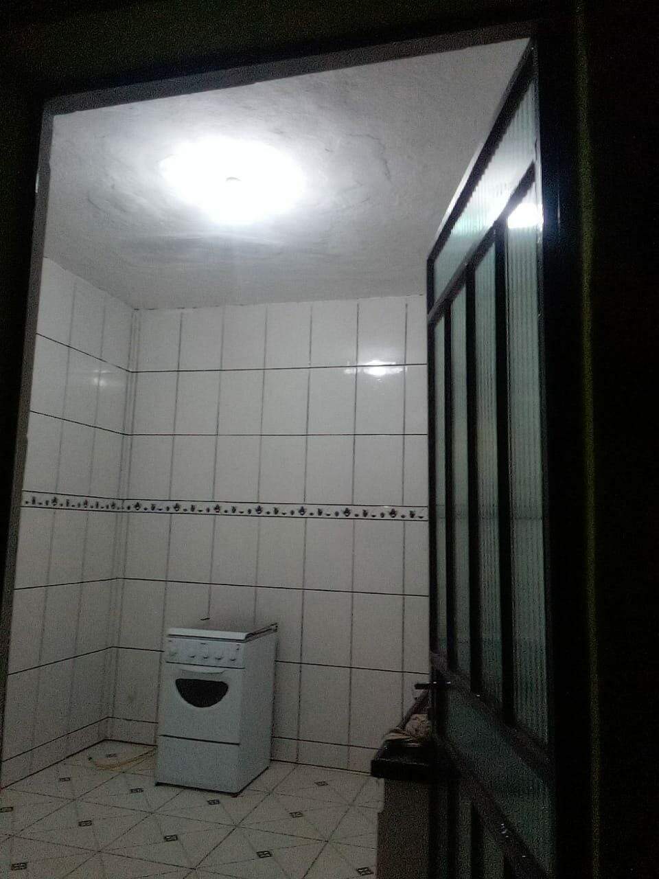 Casa à venda com 2 quartos, 600m² - Foto 8