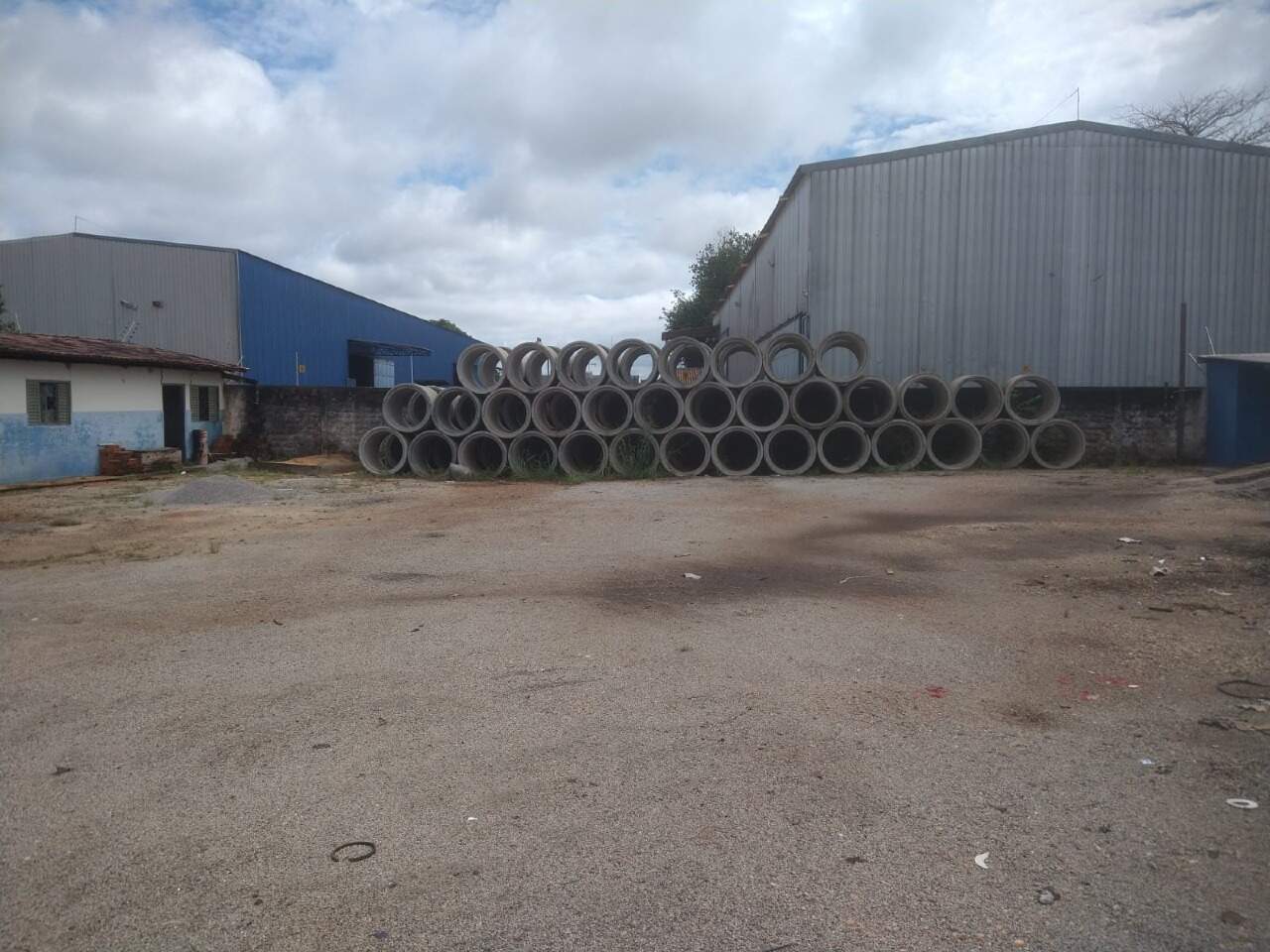 Lote à venda no 112 sul: 