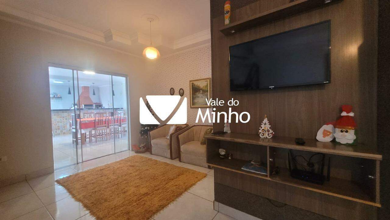 Casa a venda no bairro jardim taquarao ii