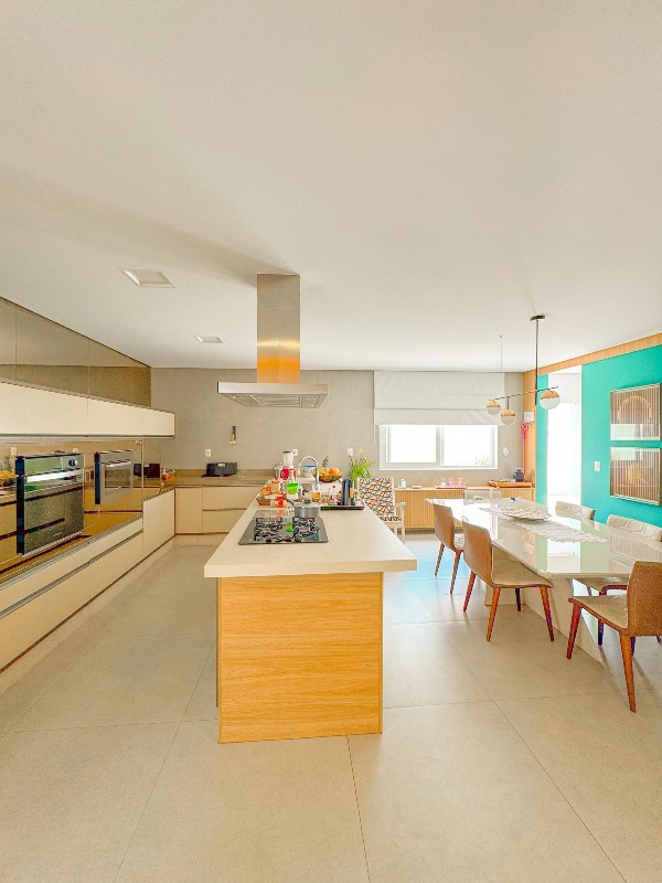 Casa em Condomínio à venda no Centro: 